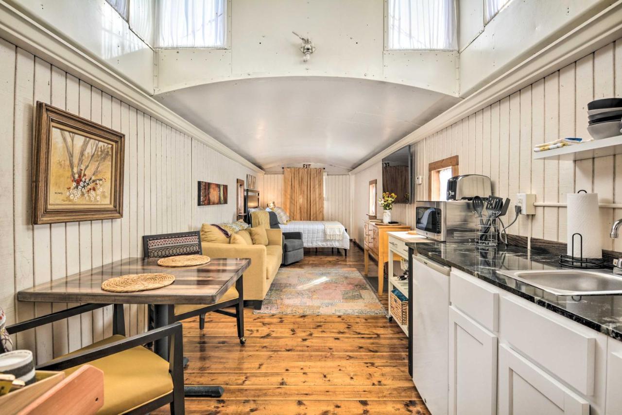 Unique Joplin Gem Converted Train Car Studio Exterior photo