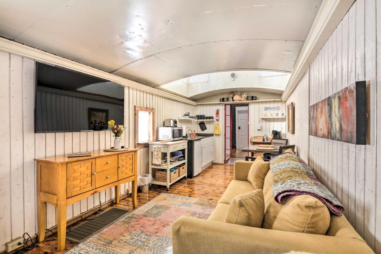 Unique Joplin Gem Converted Train Car Studio Exterior photo